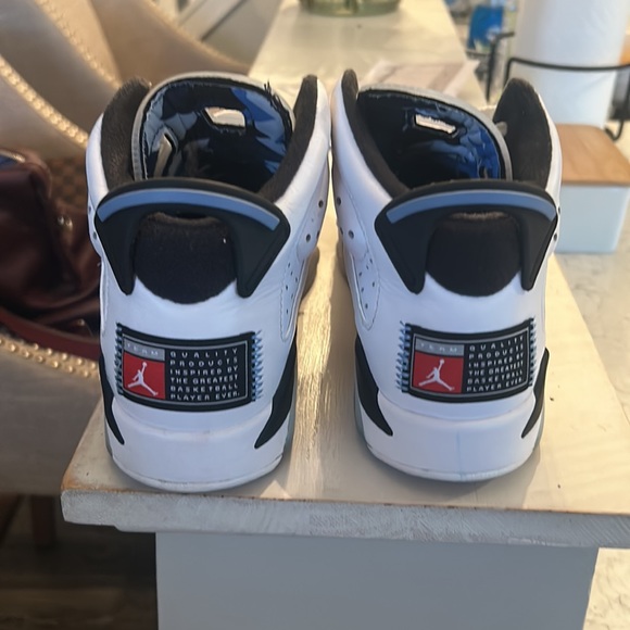 AIR JORDAN 6 RETRO 'UNC HOME' - Picture 5 of 5